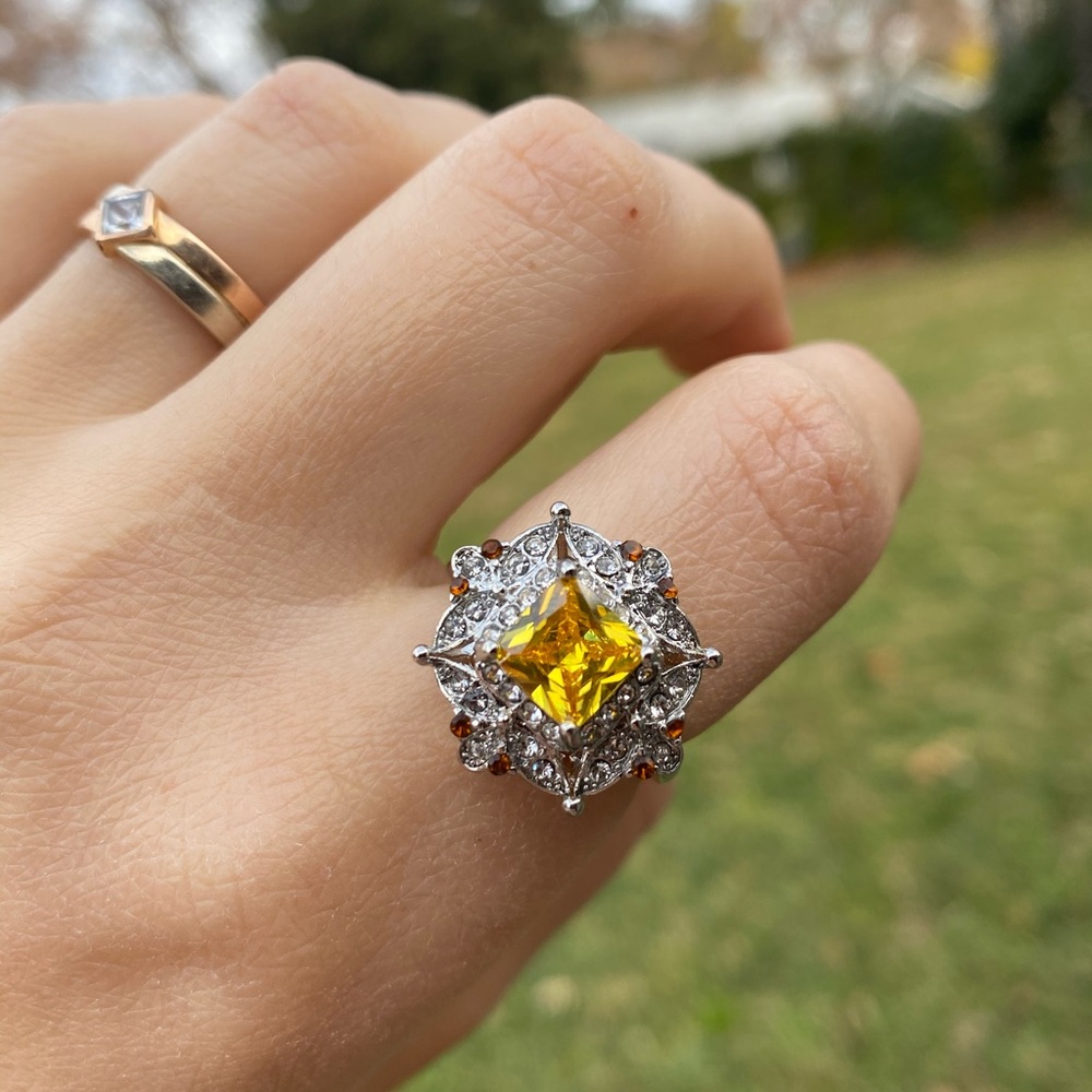 Gorgeous 925 ST Silver Citrine Birthstone Ring - Picture 9 of 10
